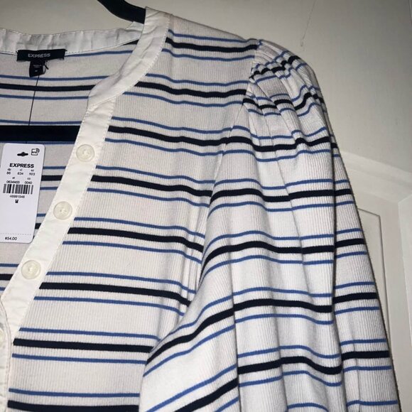 NWT Express off white blue stripe puff 3/4 sleeve henley shirt top woman's M - Picture 2 of 7